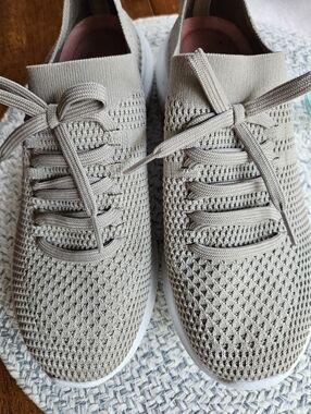 Skechers Women's Slip-On Knit Sneaker - Memory Foam Insole